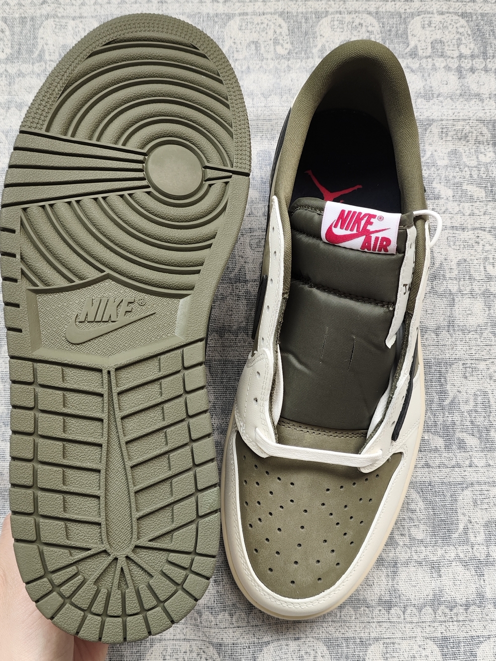 Travis Scott Men's Sneakers in Olive Green & White with Pink Tongue Logo - Picture 2 of 8